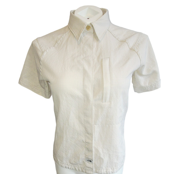 The North Face Button Up Short Sleeve Shirt Size S-P - Picture 2 of 6